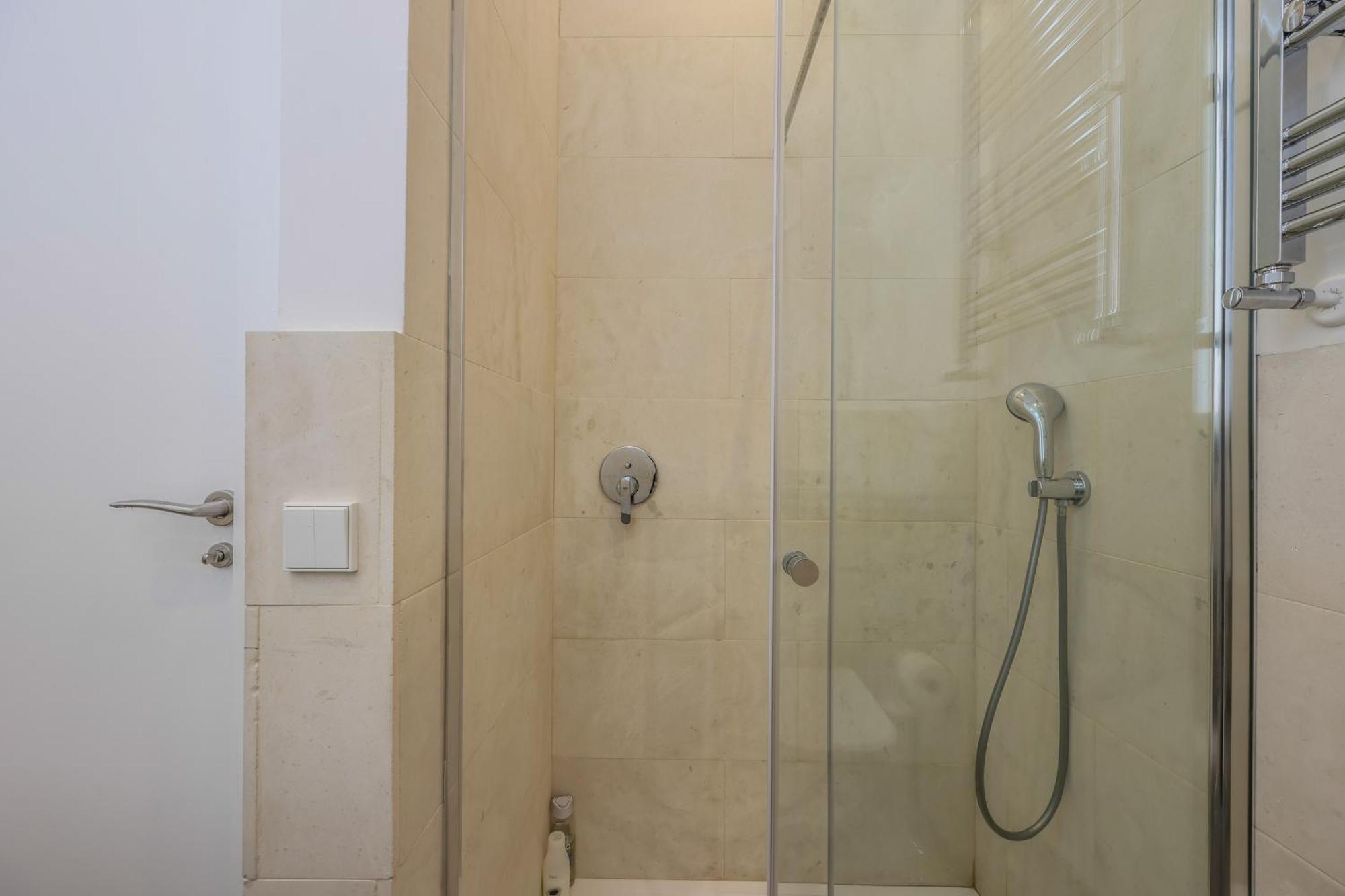 En El Corazon De Madrid, Casa Moderna Apartment ภายนอก รูปภาพ